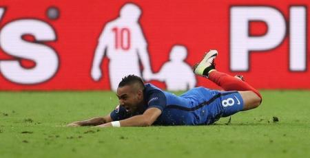 فرنسا تفوز على رومانيا في افتتاح بطولة أوروبا