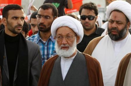 البحرين تسحب جنسيتها من زعيم شيعي بتهمة التطرف