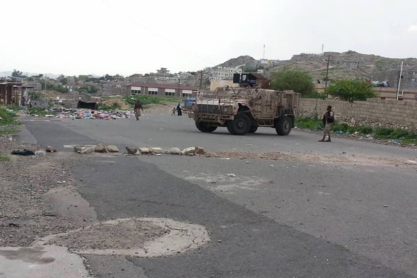مقتل وإصابة 8 من مليشيات الحوثي وصالح بمواجهات في تعز