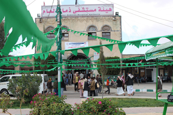ثلاجة مستشفى ذمار تستقبل جثث 9 من قتلى الحوثي سقطوا بالبيضاء