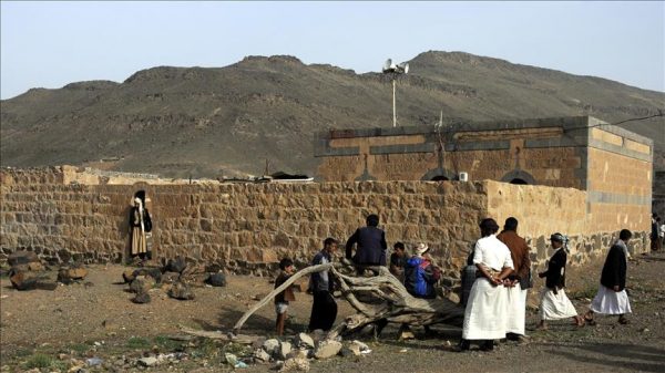 "صرواح".. بوابة جديدة للقوات الحكومية اليمنية نحو استعادة صنعاء