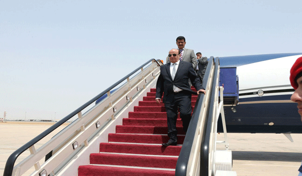 الرئيس هادي يعود إلى الرياض بعد زيارة  لجمهورية جيبوتي