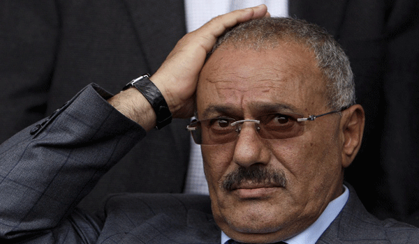 صحيفة: صالح لم يعد يسيطر على الأمور داخل العاصمة صنعاء