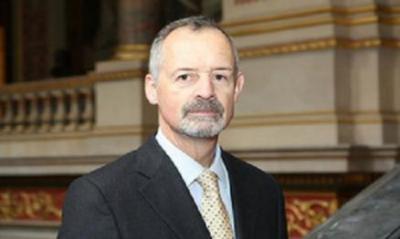 السفير البريطاني في اليمن: موقف الحوثيين "متطرف" ولن نسمح لهم بالتنصل من التزاماتهم