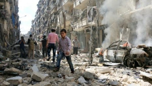 النظام السوري يضيق الخناق على شرق حلب وتحذير أممي من "كارثة إنسانية"