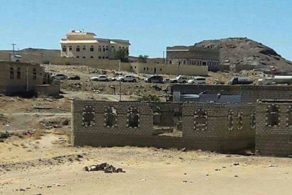 الحوثيون يرفضون عودة مئات الأسر المهجرة إلى قراها في البيضاء