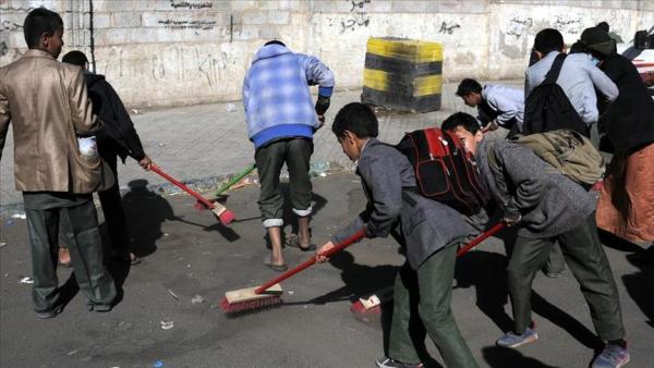 مشاركة خجولة للمواطنين في حملة نظافة العاصمة والحوثيون يستغلونها للجباية