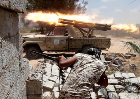 القوات الليبية تستعيد السيطرة على آخر مخابئ "داعش" في سرت