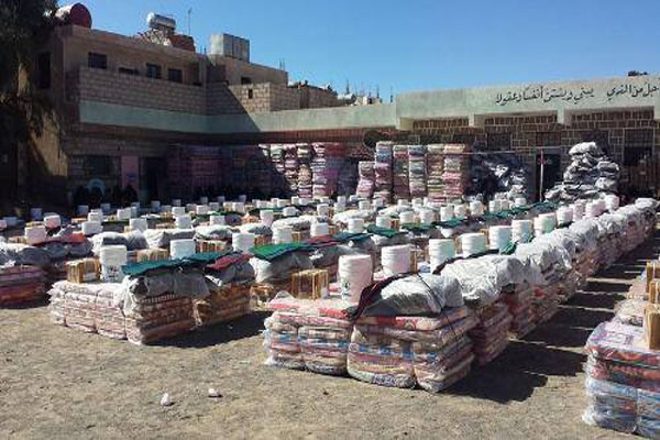 المعونات الإنسانية في إب .. إلى جيوب الحوثيين(تقرير خاص)
