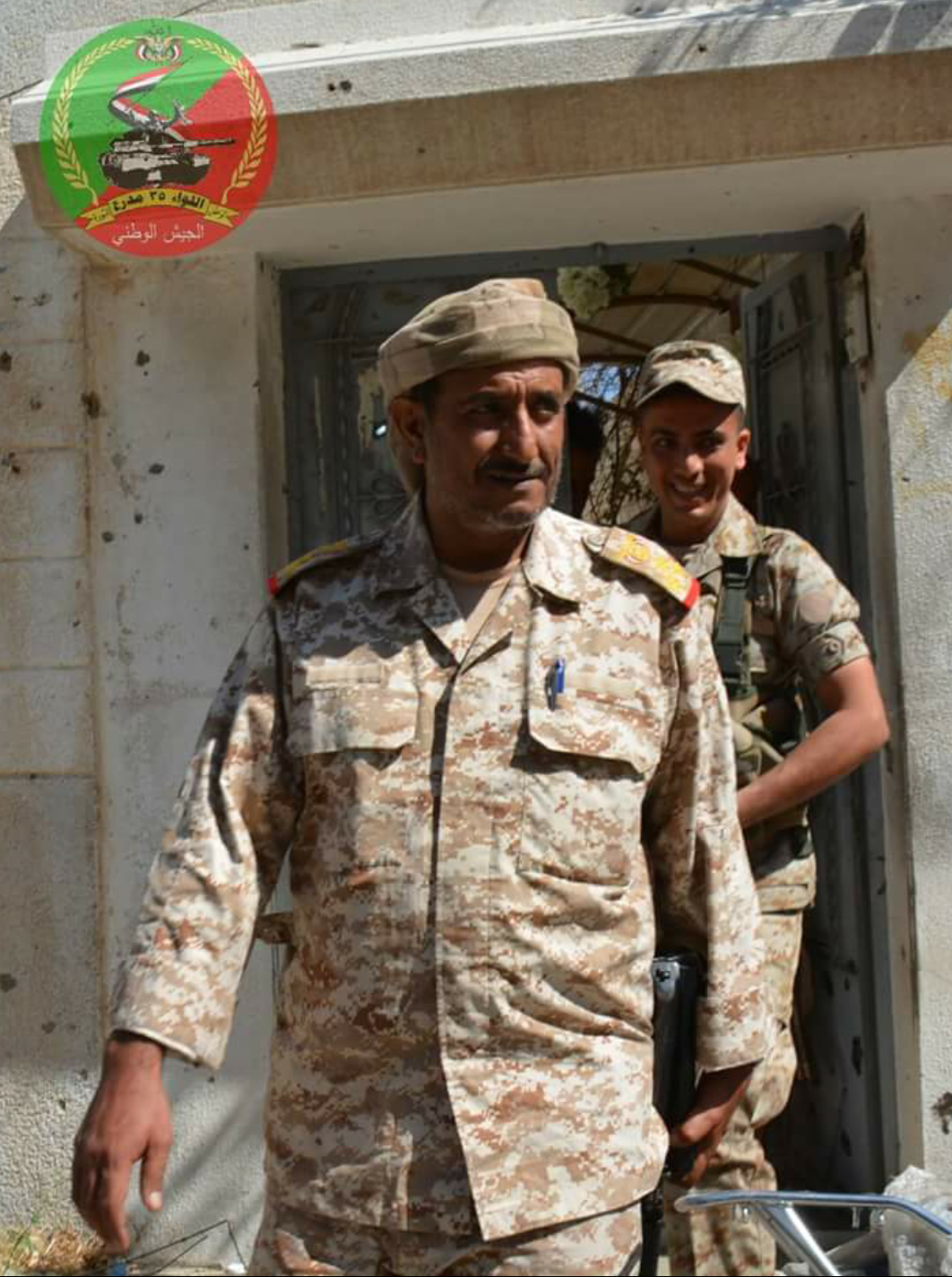 مصدر عسكري لـ"يمن شباب نت": إلقاء القبض على متهمين بمحاولة اغتيال "العميد الحمادي" في تعز