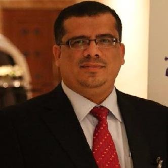 سفير اليمن بماليزيا يكشف أسباب إيقاف عدد من الدول حسابات اليمنيين البنكية بالخارج