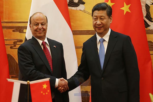 الصين تدعم الحل السياسي في اليمن وتعلن التزامها بالمساهمة بإعادة الإعمار