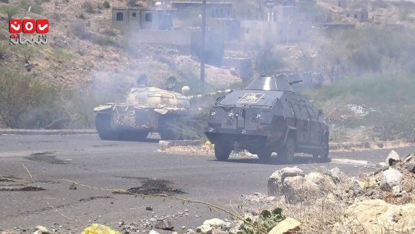 مقتل 12 حوثيا وأسر 6 في هجوم للجيش تقدم فيه غرب تعز