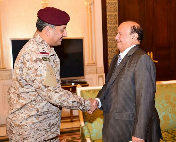 الرئيس هادي يلتقي قائد القوات السعودية لبحث التطورات العسكرية