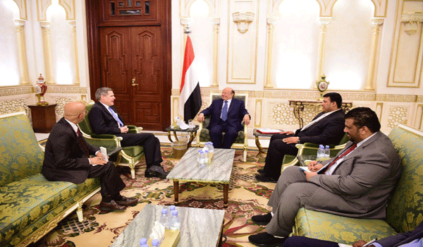 السفير الأمريكي باليمن: ندعم خطوات هادي وتعيين المفلحي محافظاً لعدن اختيار "موفق"