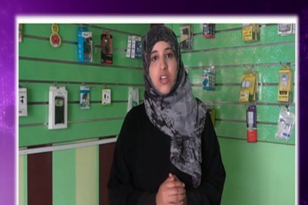 مهندسة يمنية تقتحم مجال صيانة الهاتف المحمول