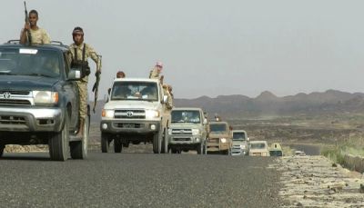 القوات الحكومية تقتحم أحياء جديدة بمدينة ميدي شمال غربي اليمن