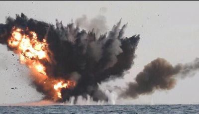 مسؤول يمني: خبراء إيرانيون يعدّون القوارب المفخخة في الحديدة