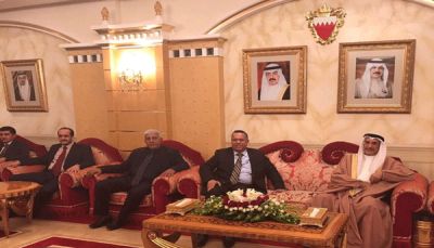 بن دغر يصل المنامة في زيارة رسمية يلتقي خلالها ملك البحرين