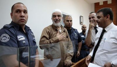 الاحتلال الإسرائيلي يمدد اعتقال الشيخ رائد صلاح حتى يوم الاثنين المقبل