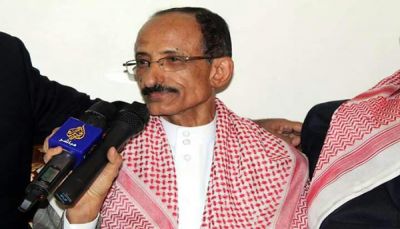الاتحاد الدولي للصحفيين يدعو الحوثيين إلى إطلاق سراح الصحفي "يحيى الجبيحي"