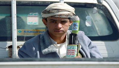 مليشيات الحوثي تختطف أكثر من 15 مدنيا جنوبي تعز