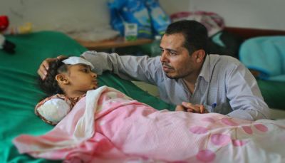 صحفي يمني: مقتل 32 طفلاً على أيدي الحوثيين عن طريق القنص بتعز
