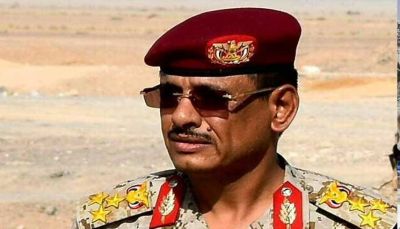 قائد عسكري يروي تفاصيل إفلات الرئيس هادي من مطاردة الحوثيين وصالح ووصوله عُمان 2015