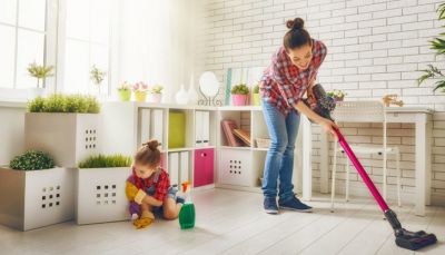 دراسة: رغم تذمر النساء منها.. الأعمال المنزلية تقلل الإصابة بالأمراض