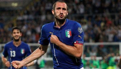 إيطاليا تنهي تصفيات المونديال بفوز صعب على ألبانيا