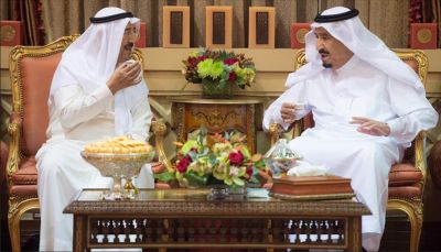 العاهل السعودي وأمير الكويت يبحثان الأحداث بالمنطقة