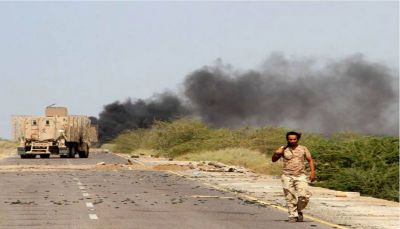 الجيش يسيطر على معسكر"أبو موسى الأشعري" شمال الخوخة بالحديدة