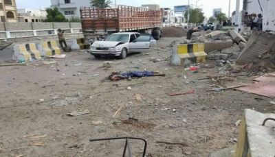 مقتل سبعة جنود وإصابة 12 آخرين في تفجير انتحاري بعدن 