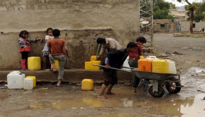 " المياه الملوثة" تهدد سكان صنعاء بمزيد من الأمراض والأوبئة (تقرير خاص)