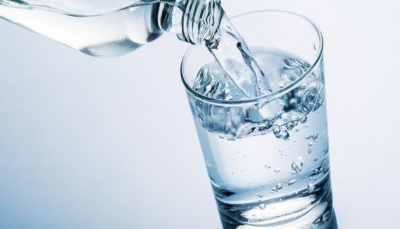 تعرف على 10 فوائد مذهلة لشرب الماء الدافئ يوميا!