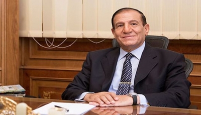 الجيش المصري يتهم مرشح الرئاسة عنان بارتكاب "مخالفات" ويقرر استدعاءه للتحقيق