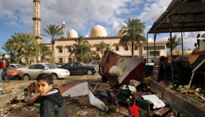 ليبيا: 34 قتيلا في تفجير سيارتين مفخختين أمام مسجد بنغازي