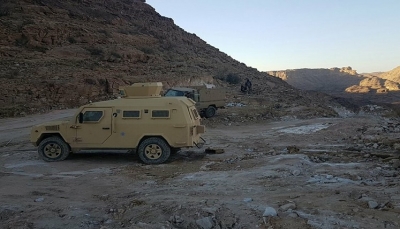 صعدة: الجيش يفشل هجوم للحوثيين والمقاتلات تدمر مخزن أسلحة بـ "رازح"