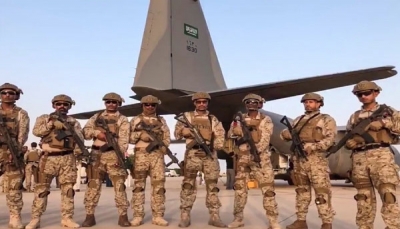 استخبارات المهرة تعتقل 7 متهمين بأعمال تخريبية والتحالف ينقلهم للرياض بطائرة عسكرية
