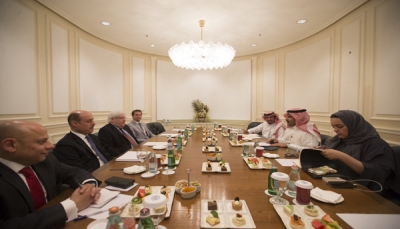السفير السعودي يلتقي المبعوث الأممي لبحث الأوضاع باليمن
