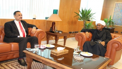 سفير اليمن بتونس يناقش مع اتحاد الإذاعات العربية دعمها في فضح جرائم الحوثيين