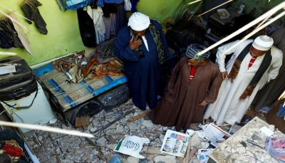 هيومن رايتس تدعو التحالف لتسهيل وصول المساعدات وتقول "هجمات الصواريخ الحوثية غير مشروعة"