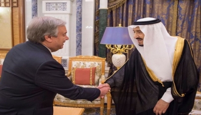 الملك سلمان يبحث مع الأمين العام للأمم المتحدة تطورات الأوضاع باليمن