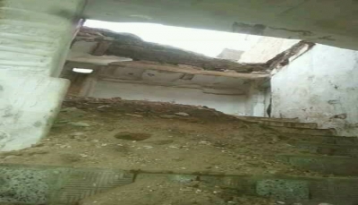 انهيار أجزاء من أسقف الجامع الكبير بمدينة "إب" القديمة نتيجة الإهمال