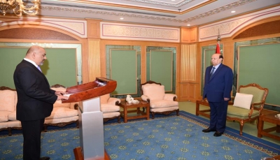 اليماني يؤدي اليمين الدستورية أمام الرئيس هادي بمناسبة تعيينه وزيرا للخارجية