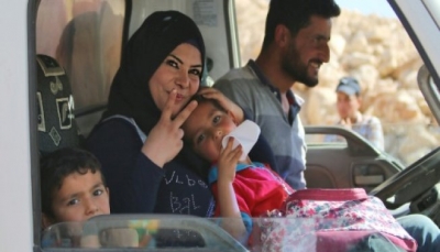 نحو 400 لاجئ سوري يغادرون شرق لبنان الى بلدهم بموجب اتفاق مع دمشق