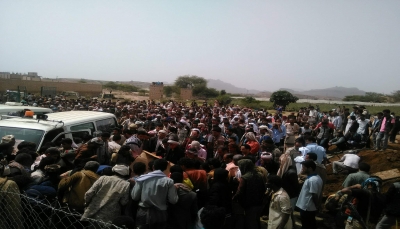 الضالع: الآلاف يشيعون خمسة من قتلى  الجيش بجبهة مريس