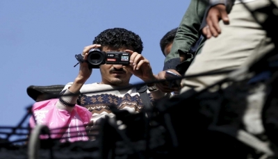 ميدل ايست آى: يتم تجويعهم حتى الموت وتعذيبهم.. "الصحافة" أخطر وظيفة في اليمن (ترجمة خاصة)