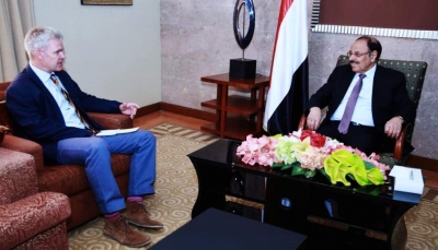 عقب انهيار العملة الوطنية.. نائب الرئيس يدعو الأشقاء والأصدقاء إلى دعم الاقتصاد اليمني