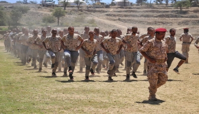 اللواء الرابع مشاة جبلي يحتفل بتخرج دفعتين من الجنود جنوب تعز